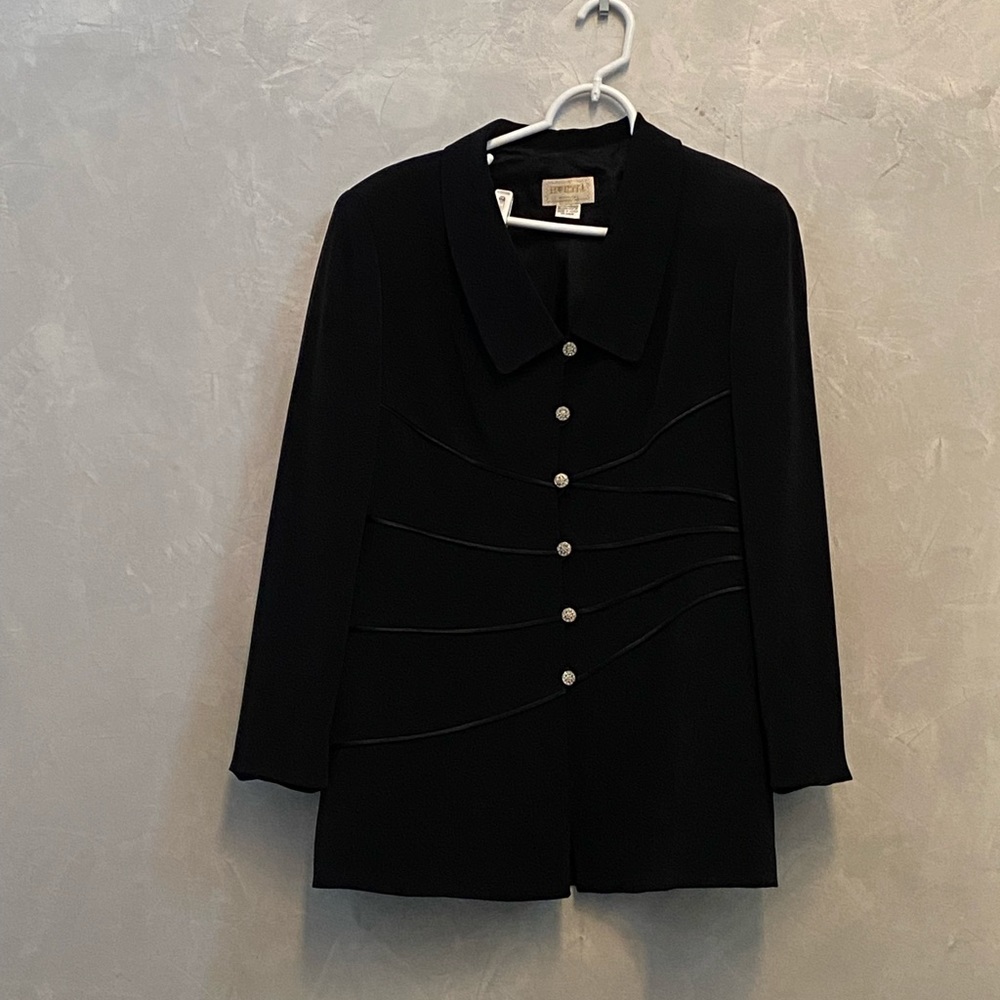 Eveningwear skirt suit